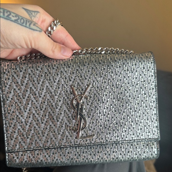 Saint Laurent Silver and Black Chain Bag - Picture 5 of 14